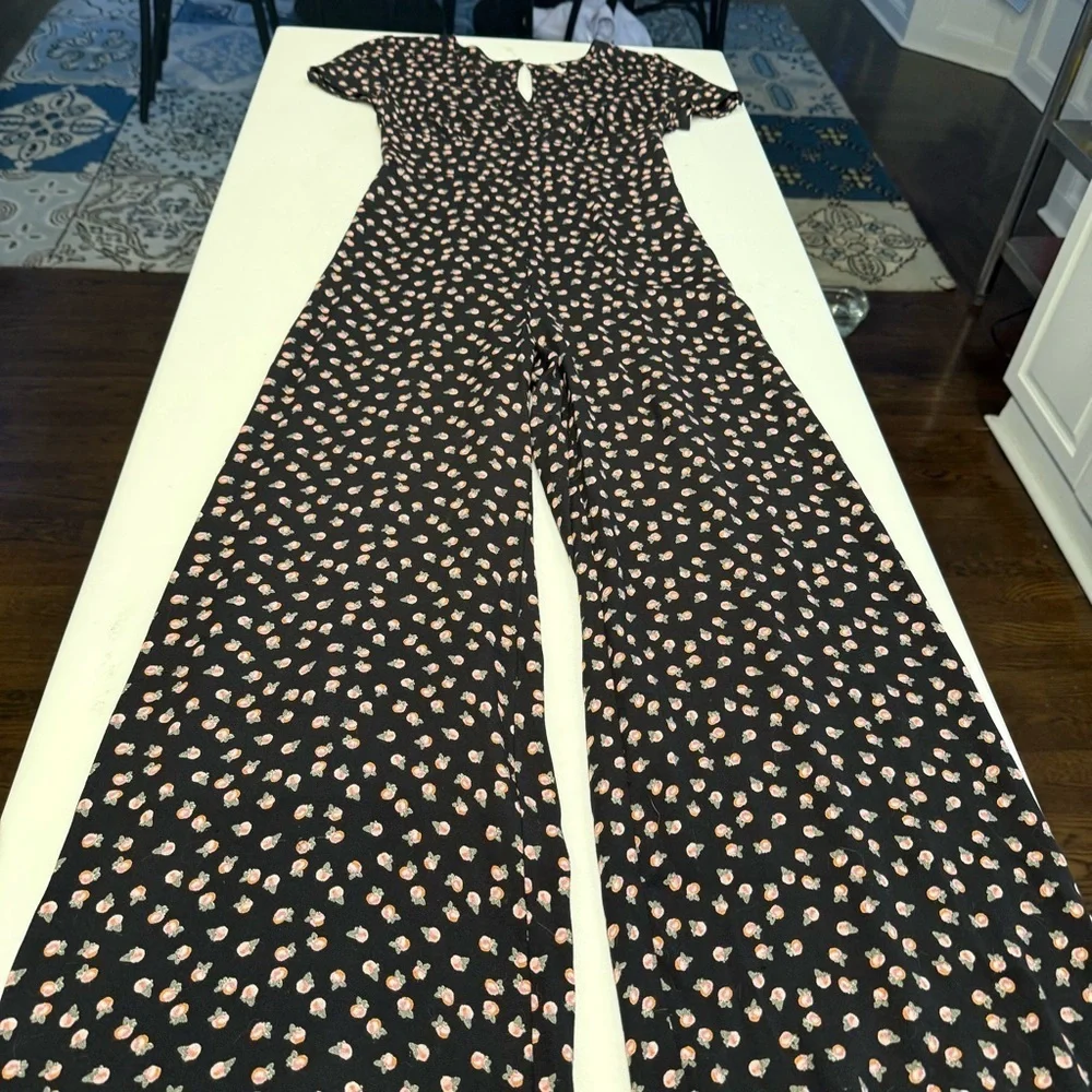 Free People Mia Jumpsuit Black W/ Pink Roses V-Neck Keyhole Back Size 2